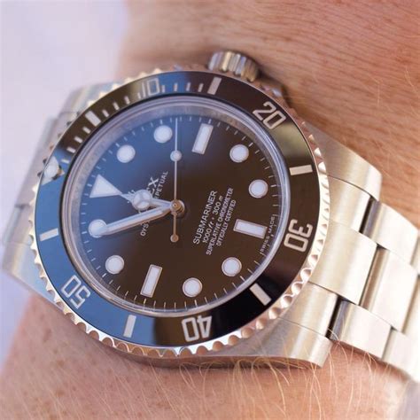 how to tell if a submariner rolex is real|rolex submariner authentication.